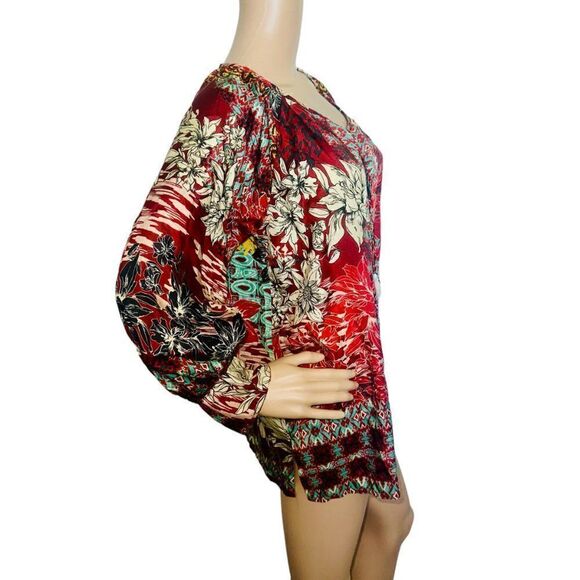 Johnny Was Silk IKAT Blise Blouse Gorgeous Rich Red Colors Classic Fit Boho XS - Picture 7 of 9